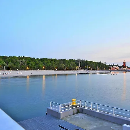 Comfortable By The River, Apartamento