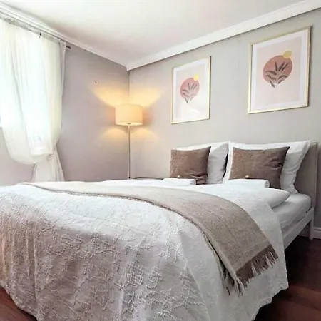 Comfortable By The River, Apartamento *