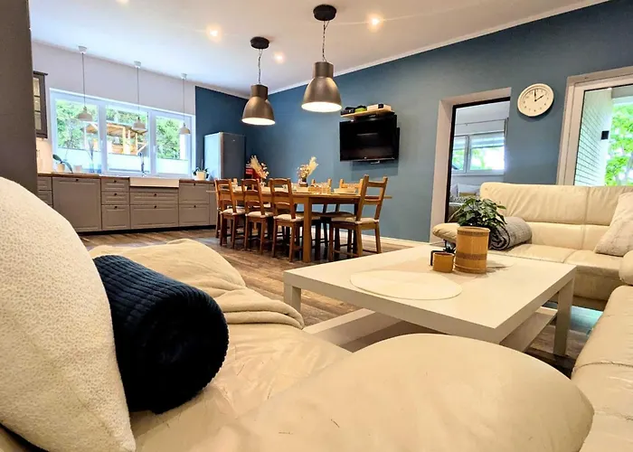 Luxurious, Spacious Apartment, Sauna Included Apartmán Kolobřeh