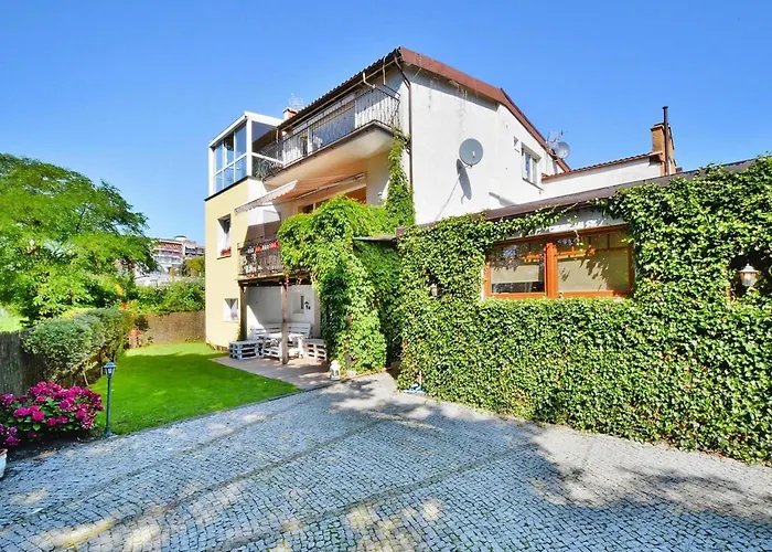 Luxurious, Spacious Apartment, Sauna Included شقة *