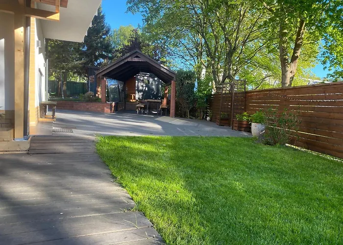 Luxurious, Spacious Apartment, Sauna Included شقة كولوبرزيغ